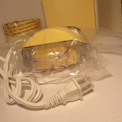 Kitchen HQ (BL520) Yellow One Pint Ice Cream Maker w/Recipe Book & Instructions