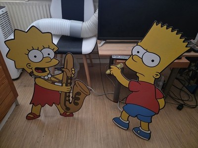 Simpsons Pappaufsteller Bart/Lisa Ca. 78 Cm Bzw. 71 Cm Hoch Pappfigur