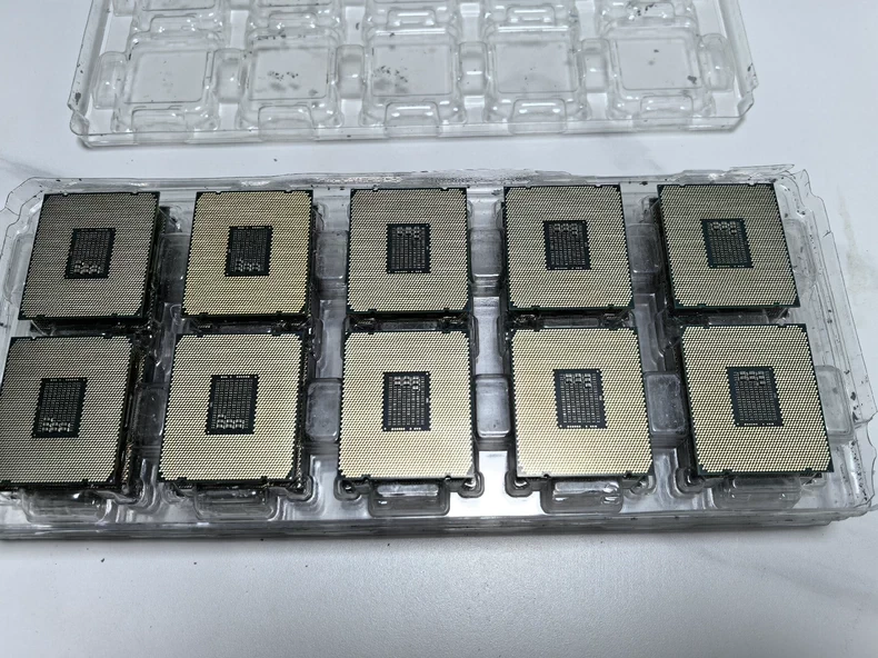 Intel XEON E5-2699V4 2698V4 2697V4 2697AV4 2696V4 2695V4 CPU LGA2011-3 processor - Image 2 of 2