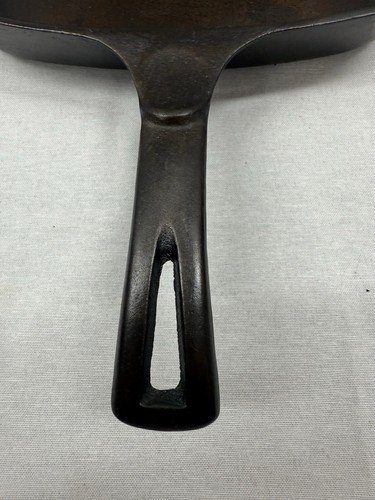 Vintage Square Wagner Ware 1218 C Cast Iron Skillet - With Orignal Glass Lid - Picture 11 of 12