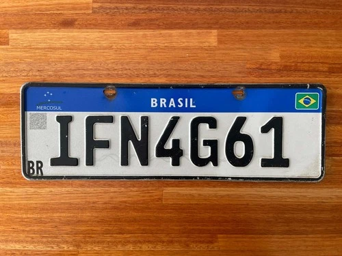 Brazil license plate with flag !