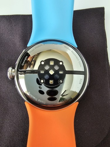 Google Pixel Watch 2 Boîtier Argent Poli avec Extras - Photo 3 sur 7