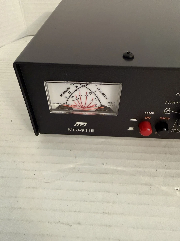 MFJ-941E VERSA TUNER II NEAR MINT CONDITION - Image 2 of 4