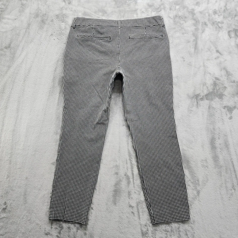 Calça Old Navy Feminina 12 Preto Branco Gingham Pixie Cintura Média Tornozelo Crop Fino - Imagem 2 de 4