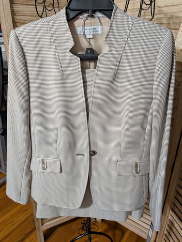 NWT TAHARI Arthur S . Levine Beige Malibu Magic Skirt + Blazer Orig $280 Work
