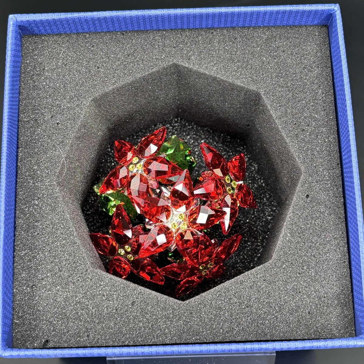 らっくん　SWAROVSKI ポインセチア Swarovski Crystal Figurine Poinsettia 5291024 Red Bouquet