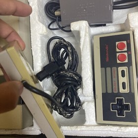 Console grigia action set originale Nintendo NES completa di scatola testata BUONE CONDIZIONI