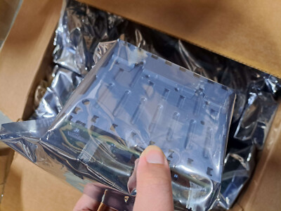 826691-B21 HPE DL38X Gen10 8SFF Box 1/2 Cage/ Kit 766957-001 sas