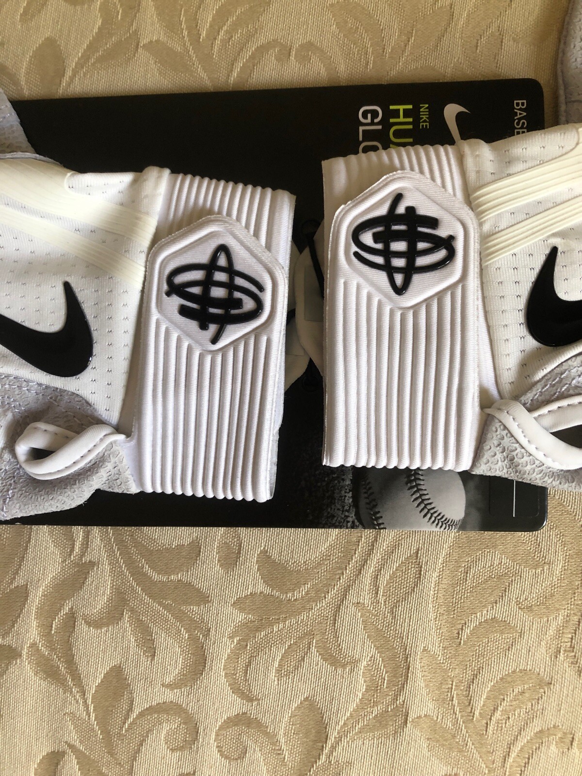 Nike Huarache Elite Batting Gloves Size 