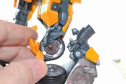 Figura estatua versión película Transformers BUMBLEBEE (2006) - Imagen 3 de 9