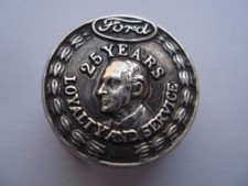 C1960S VINTAGE FORD CARS 25 YEARS LOYALTY&SERVICE SILVER LAPEL BADGE