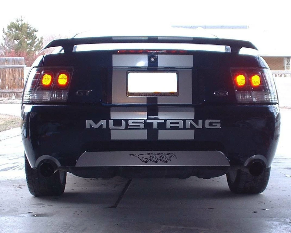 Calcomanías de escape Ford Mustang GT 1999-2004 para parachoques gráficos de vinilo vendidos en pares Foto 4 de 4