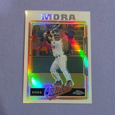 2005 Topps Chrome REFRACTOR - Melvin Mora #48 Baltimore Orioles