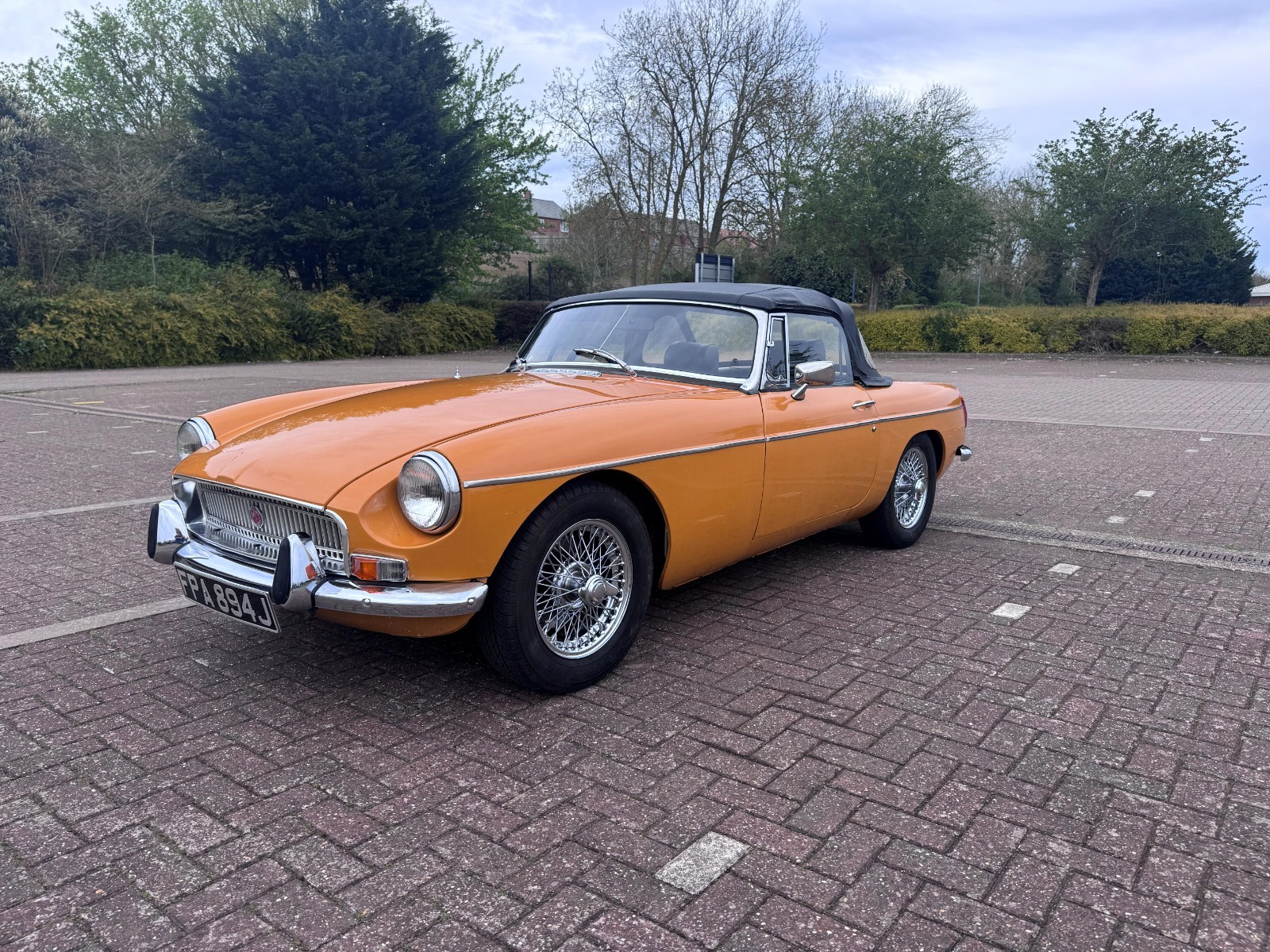 1970 MGB Roadster Bronze Yellow 88000 Miles Overdrive 2 Owners From New
