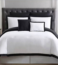 Truly Soft Everyday Full/Queen 7-Piece Duvet Set White/Black Solid