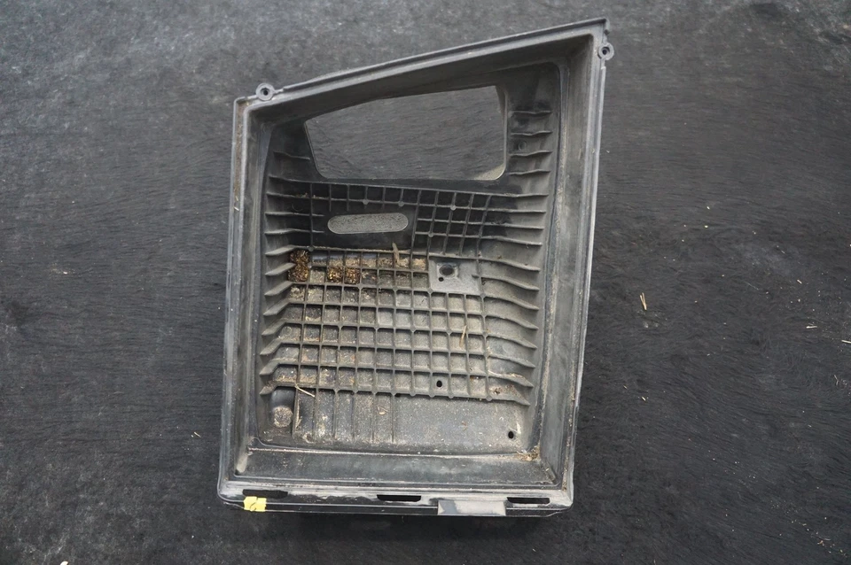 Filtro de ar limpador caixa de entrada conjunto fabricante de equipamento original Chevrolet Silverado 3500 2015 - Imagem 3 de 4