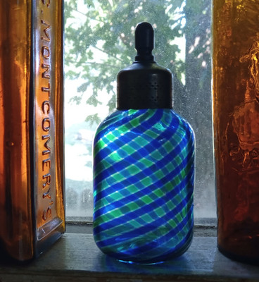 VINTAGE LA FENICE MURANO ART GLASS SWIRLED PERFUME BOTTLE WITH METAL TOP