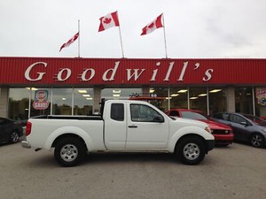 2014 Nissan Frontier CLEAN CARFAX!