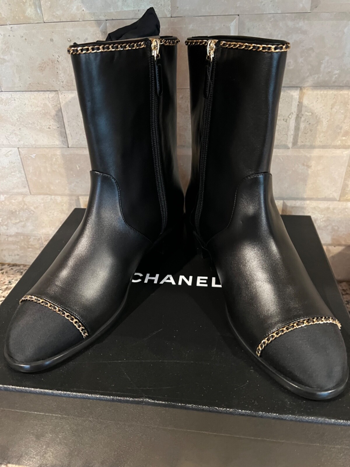 CHANEL CLASSIC 21A NEW TAGS BLACK LAMBSKIN ANKLE BOOTS GOLD CC CHAIN FR38.5 image 4