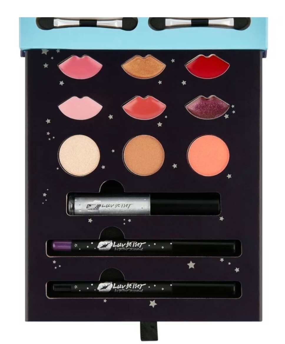 Luv Betsey Johnson Galaxy Of Beauty Eyes Lips Cheeks Makeup