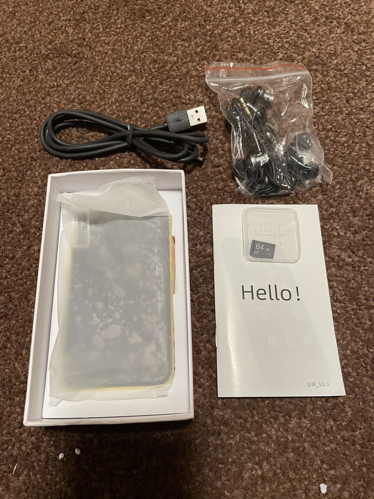 TIMMKOO Q3E MP3/MP4 Player with Bluetooth 4.0” Full Touchscreen 64GB