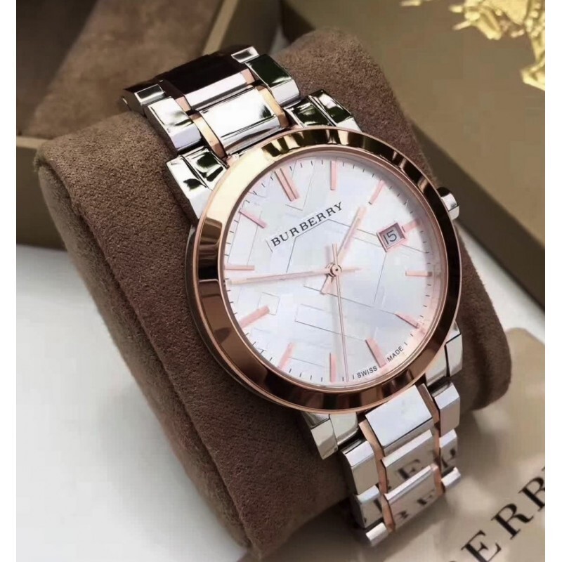 Montre Burberry femme argent et or rose fabriquée en Suisse