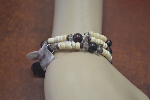 OYSTER SHELL BEAD CHARM MEMORY WIRE BRACELET #4096 - Picture 3 of 5