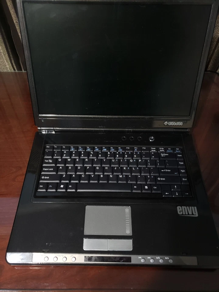 RARE Voodoo Envy Mi:732 PentiumM 1.73 1gb 40gb FACTORY Windows XP OS Clevo M560A - Image 3 of 4