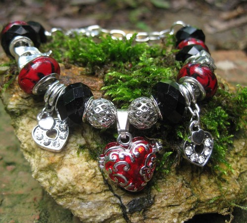 Vampire treasures spell cast charm bead bracelet Moonstar7spirits exclusive - Picture 4 of 4
