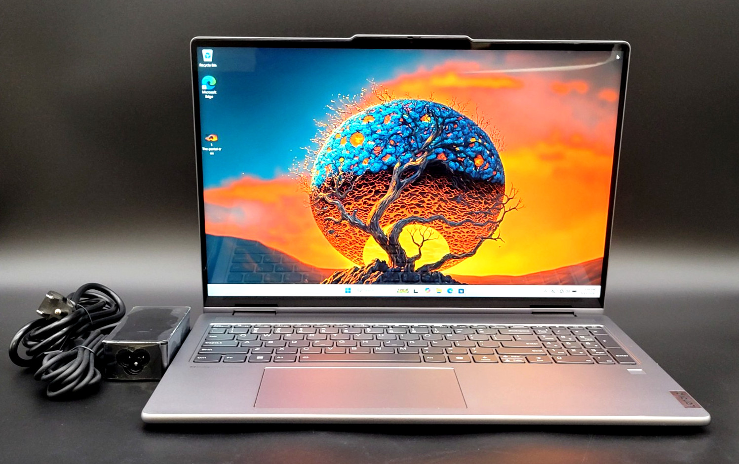 Lenovo Yoga 7 16AHP9 2-in-1 Touch PC Laptop Ryzen 5 8640HS 8th Gen 8GB 512GB SSD