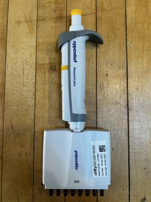 Eppendorf 8-Channel Pipette 30 300 µL   Multichannel   Tested Excellent 