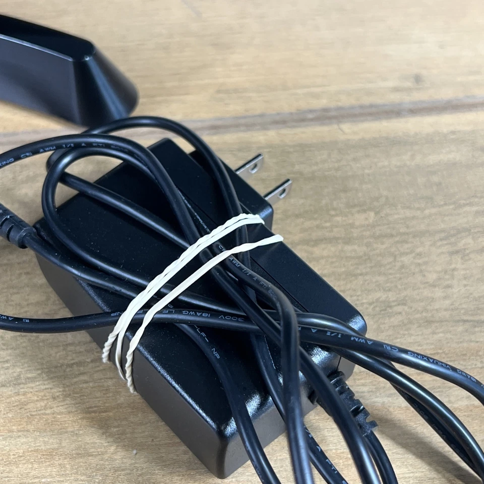 LG 24LM530S 24" IPS LED Mountable Smart TV Monitor Remote Build in Speakers MINT - Image 4 of 4