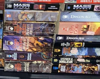60 Fantasy Books Forgotten  Realms Dragons Wheel Of Time Fantasy Paper Back Lot