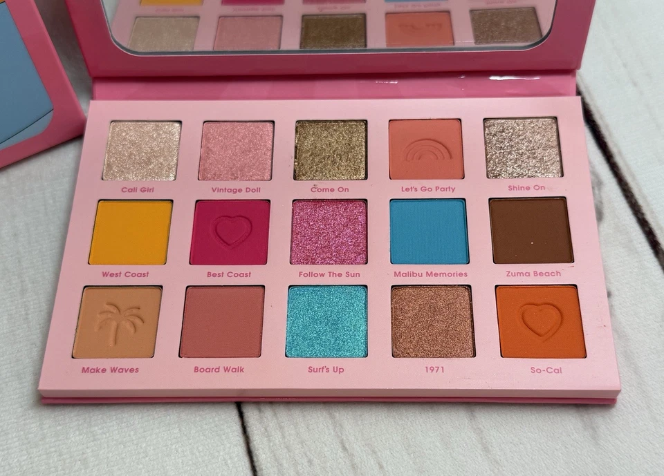 NUEVO EN CAJA AUTÉNTICO Colourpop x MALIBU BARBIE Paleta de Sombras de Ojos Prensadas EDICIÓN LIMITADA Foto 2 de 3