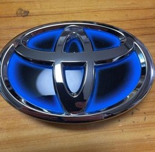 Toyota Original EMBLEM KÜHLERGRILL für YARIS CROSS MXPJ10 75310-12110