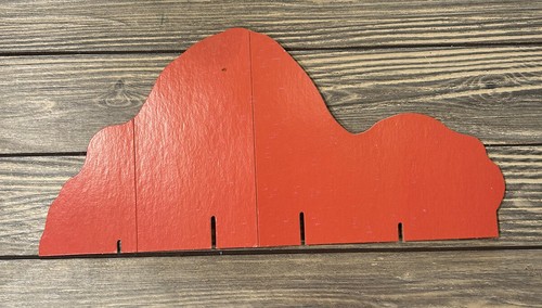 Vintage 2003 The Lion King Adventure Game Replacement Piece Mountain With Animal - Picture 2 of 2