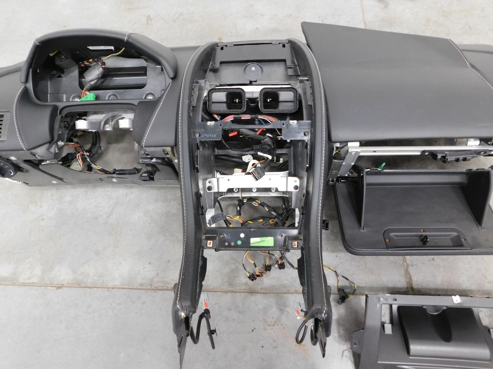 2015 14 - 18 Aston Martin V12 Vantage S Dash Panel Assembly #1954 C4