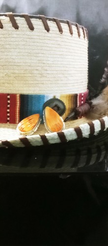 Native American Navajo Orange Spiny Oyster Sterling Silver Signed Earrings - Picture 5 of 12