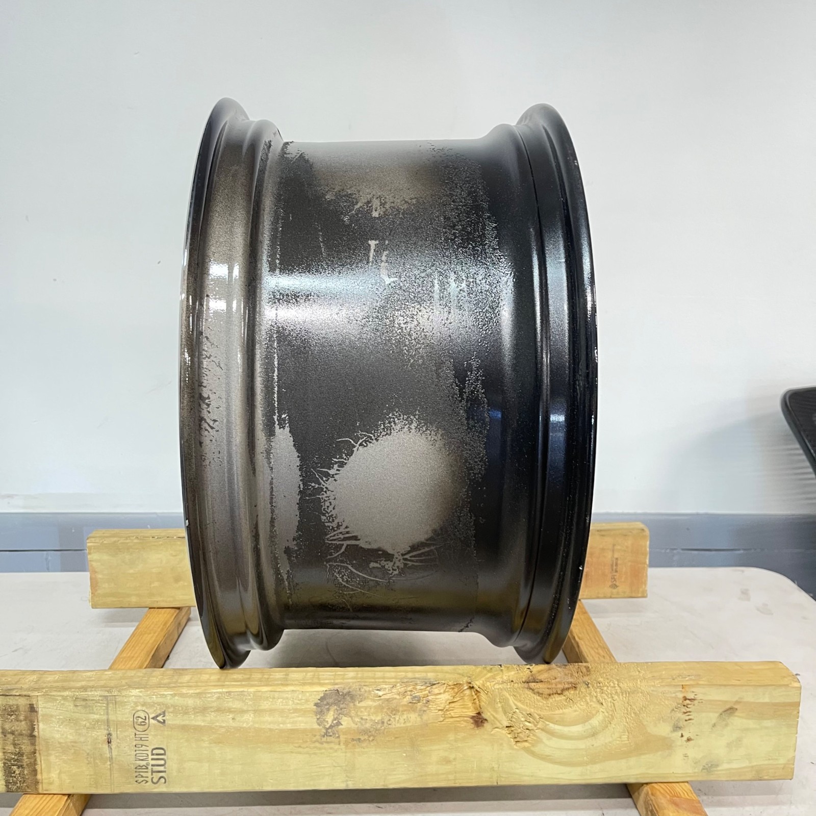 Maserati Ghibli Rear Wheel P/N 670016855