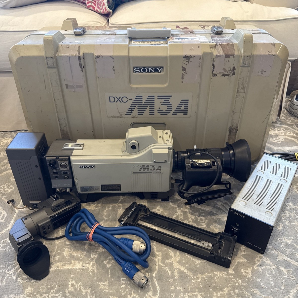 Sony DXC M3A Mark II Video camera With Fujinon Lens, CCU