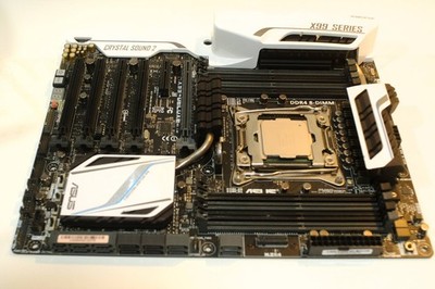 Asus X99-DELUXE ATX Motherboard LGA2011-3 DDR4 USB3.0 + i7 6800k
