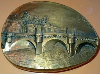 Médaille Presse papier Bronze Pont Neuf non Signée poids 980 grs