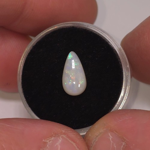 Australian opal, Coober Pedy solid opal, 1.3ct, 11 x 6mm Natural opal - Picture 2 of 7