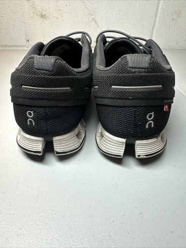 On Cloud Low Black Swiss Engineering Women’s Size 9.5 W Small Flaws - See Pics - Picture 6 of 11