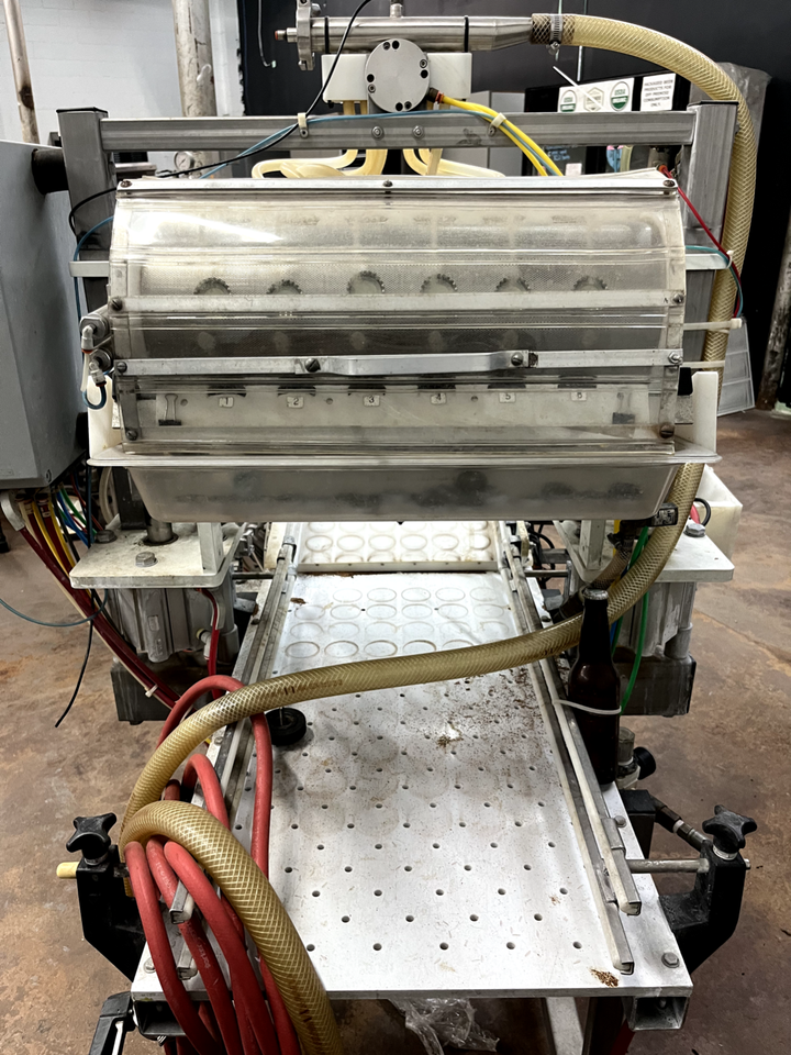 Maheen 6 head beer bottling machine with crowner bottler with crown