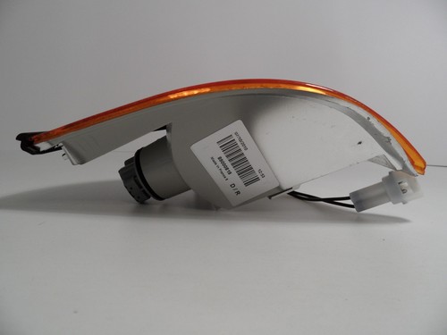 NEW! OEM VALEO Front RIGHT Turn Signal Light for SUZUKI Swift/Justy 1996--> - Picture 5 of 9