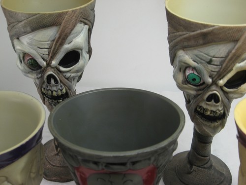 LOT 7 HALLOWeen Goblets & Shot Glasses Scary Skeletons Skulls Glasses Plastic - Picture 5 of 8