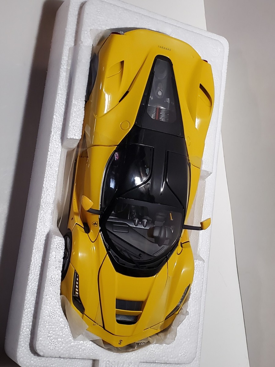 LaFerrari イエロー 1/18スケールモデル 1/18 Ferrari LaFerrari 2013 (Yellow) Model Car by BBR Model