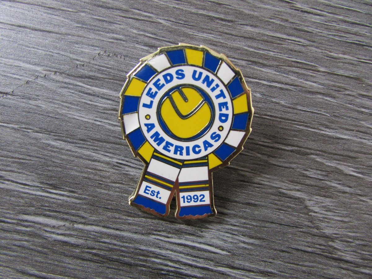 Pin's Vintage Leeds United – Insigne émaillé Supporters Club