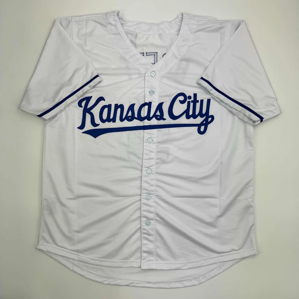 Camiseta de béisbol blanca autografiada/firmada de George Brett Kansas City certificado de autenticidad de la JSA Foto 4 de 4